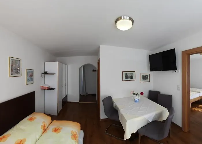 Steinadler Bed & Breakfast Neustift im Stubaital